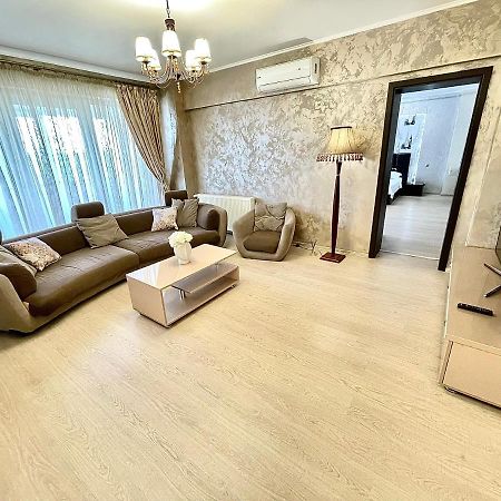 Dacia Residence Apartments Self Check-In Craiova Buitenkant foto