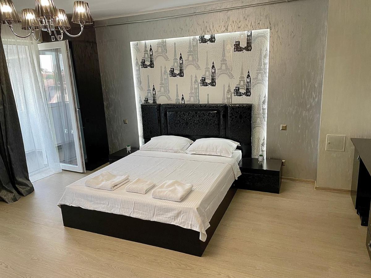 Dacia Residence Apartments Self Check-In Craiova Buitenkant foto
