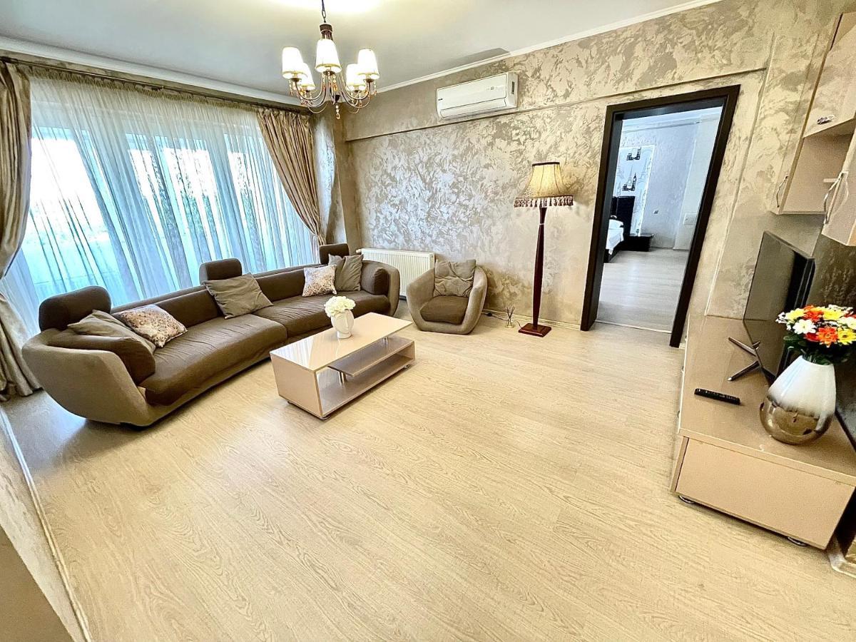Dacia Residence Apartments Self Check-In Craiova Buitenkant foto
